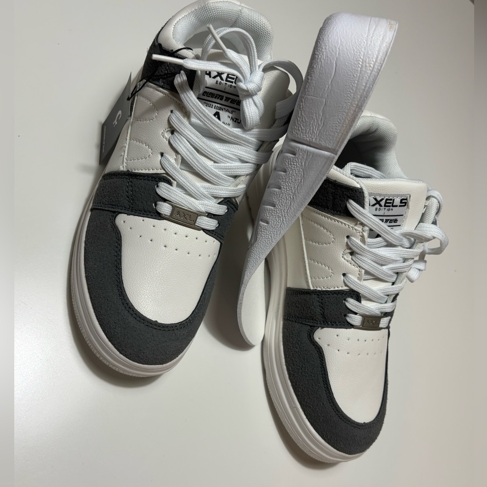 AXELS Black and White Men's Sneakers - Picture 7 of 10